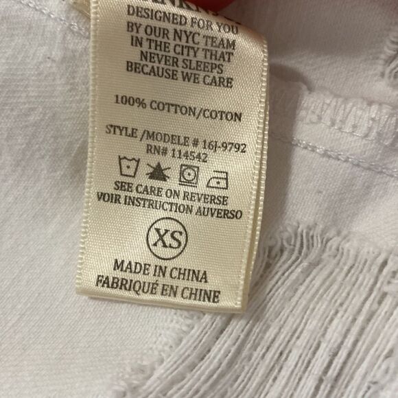 Blank NYC white ripped jean jacket - Picture 7 of 7